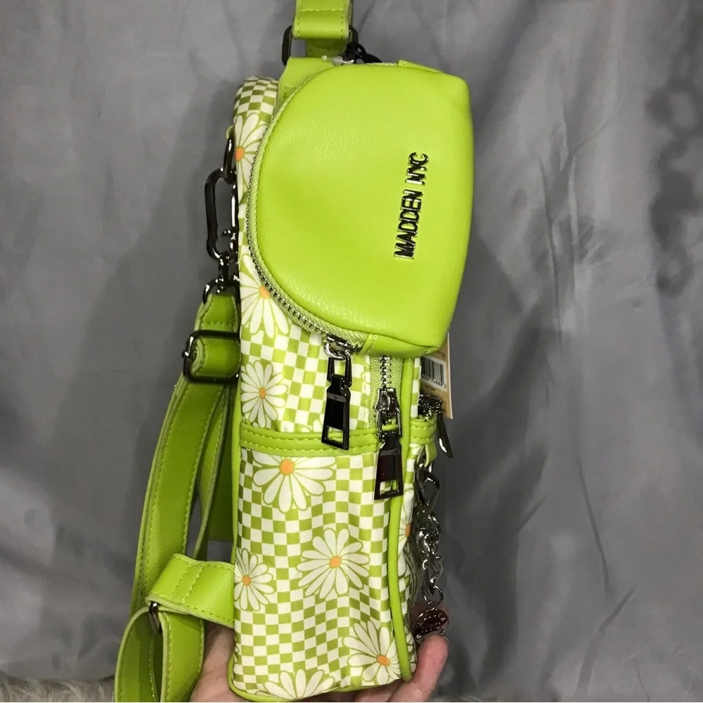 Madden NYC Daisy Floral Zip Chain Mini Backpack with Matching Wallet Pouch NEW